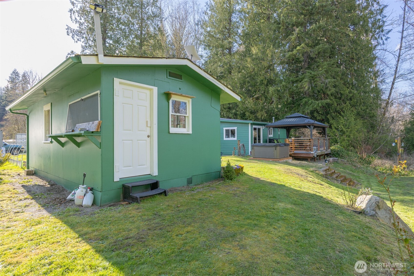 6070 Saxon Road Property Photo 32