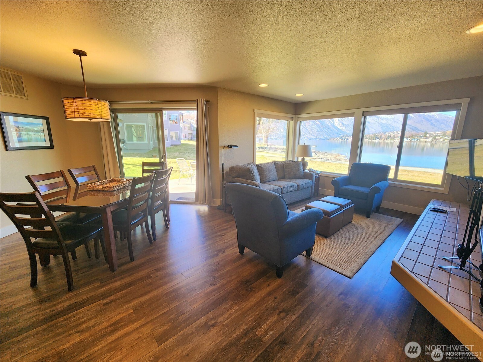 1 Beach 568-c Property Photo 8