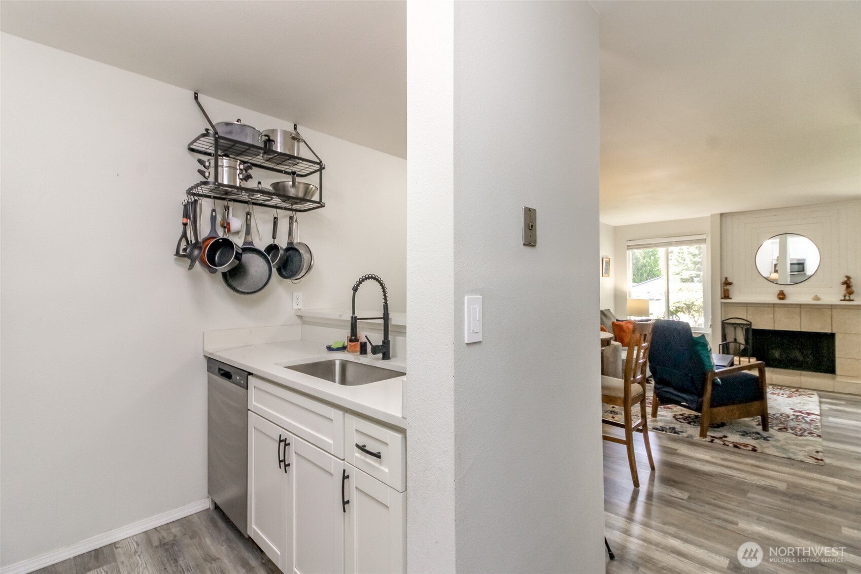 527 S 323rd Place 18b Property Photo 11