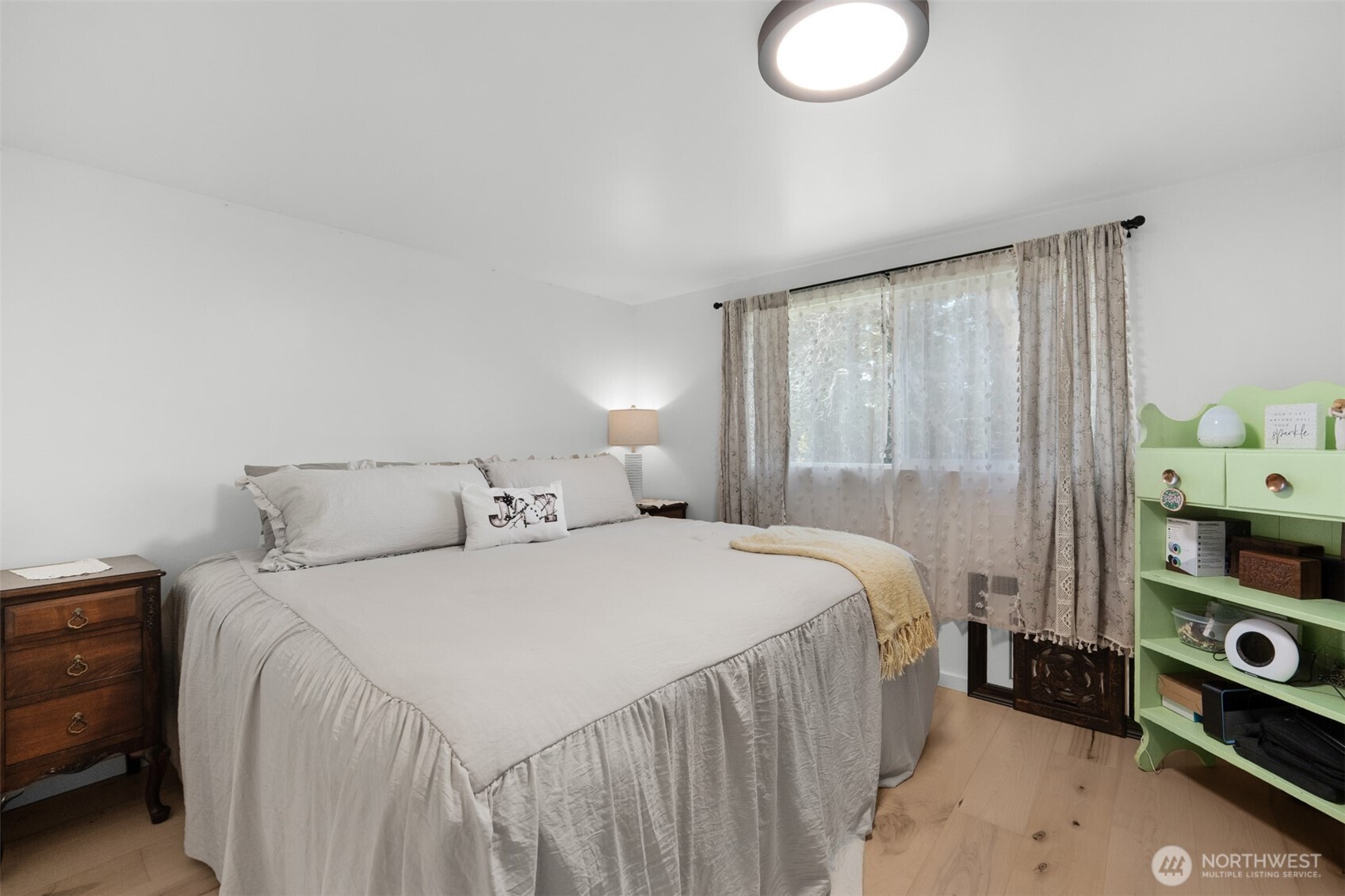 21 2nd Street Property Photo 18