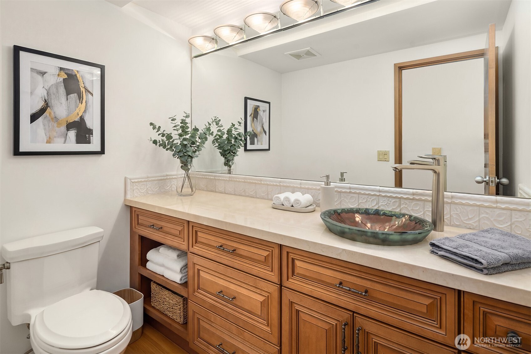 2021 1st Avenue F20 Property Photo 7