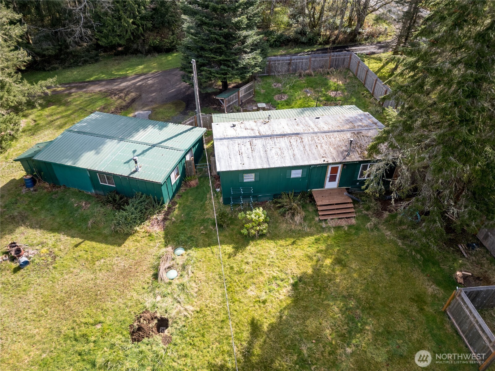48591 Hwy 112 Property Photo 1