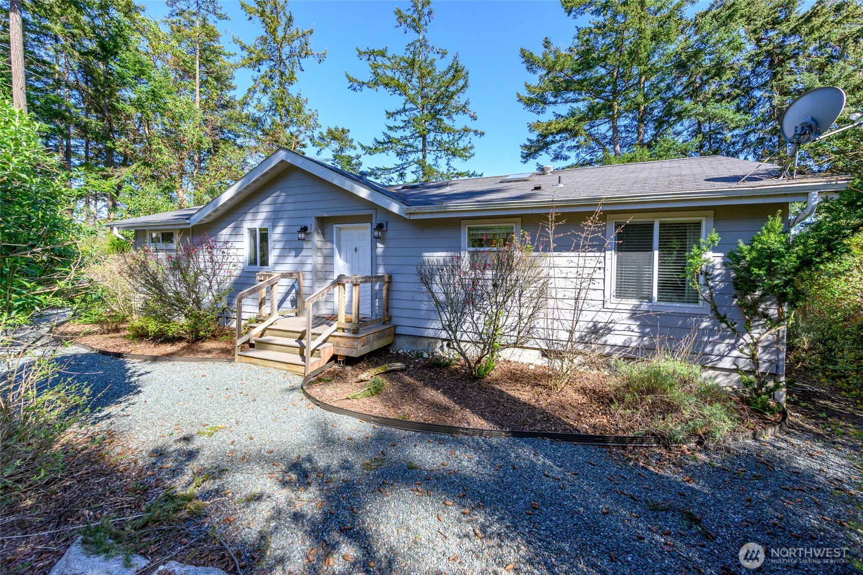 215 S Harrington Lagoon Road Property Photo 2