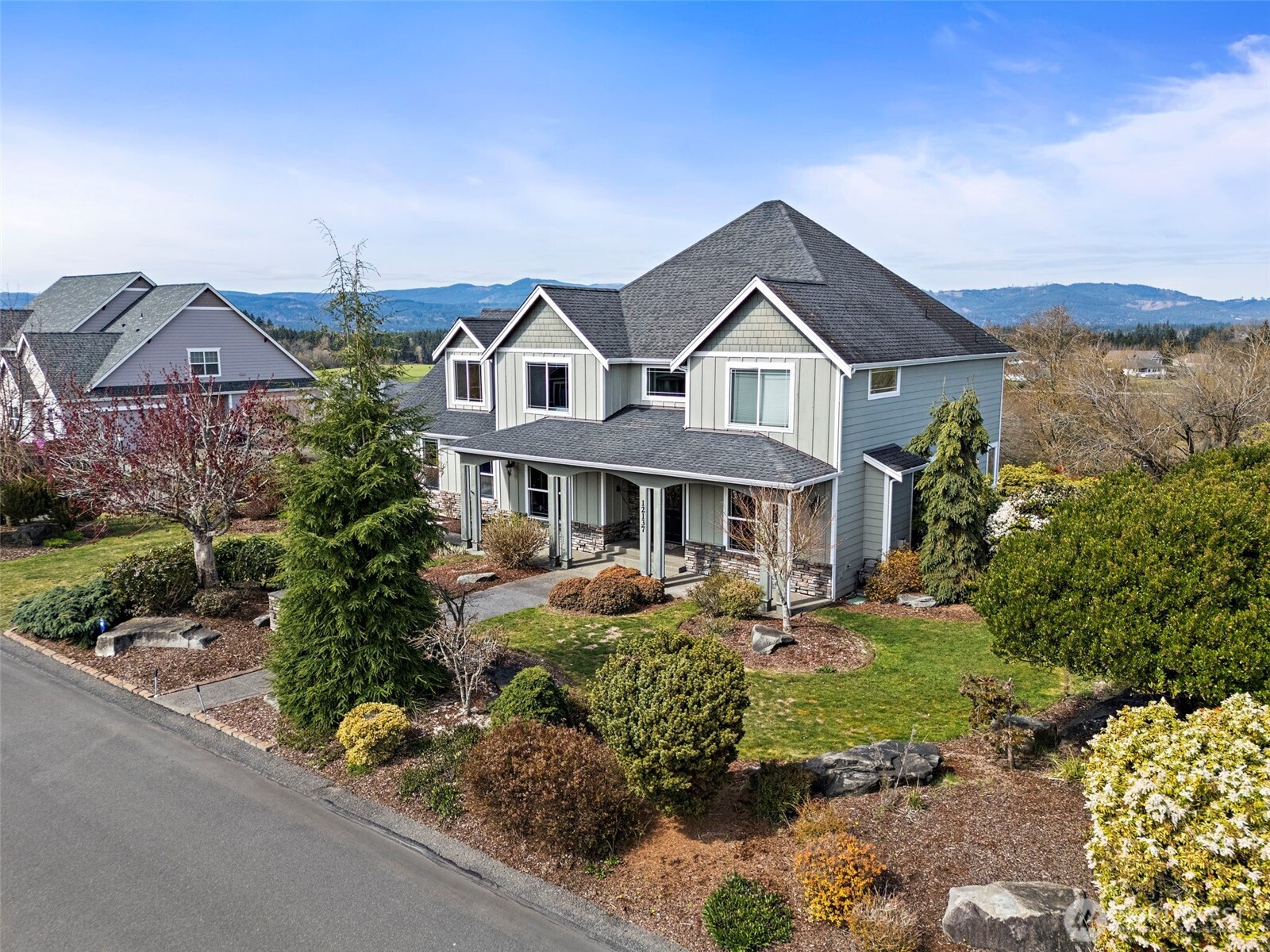 12137 Dream Street Property Photo 3