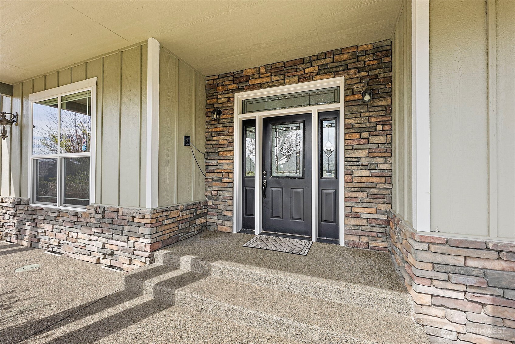 12137 Dream Street Property Photo 4