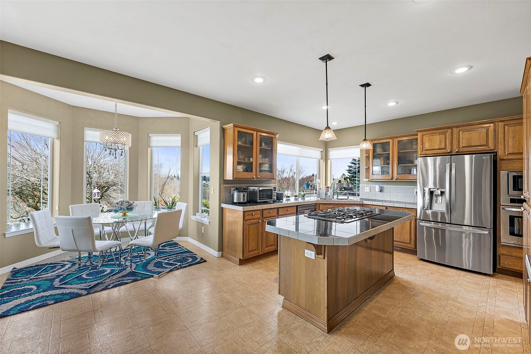 12137 Dream Street Property Photo 9