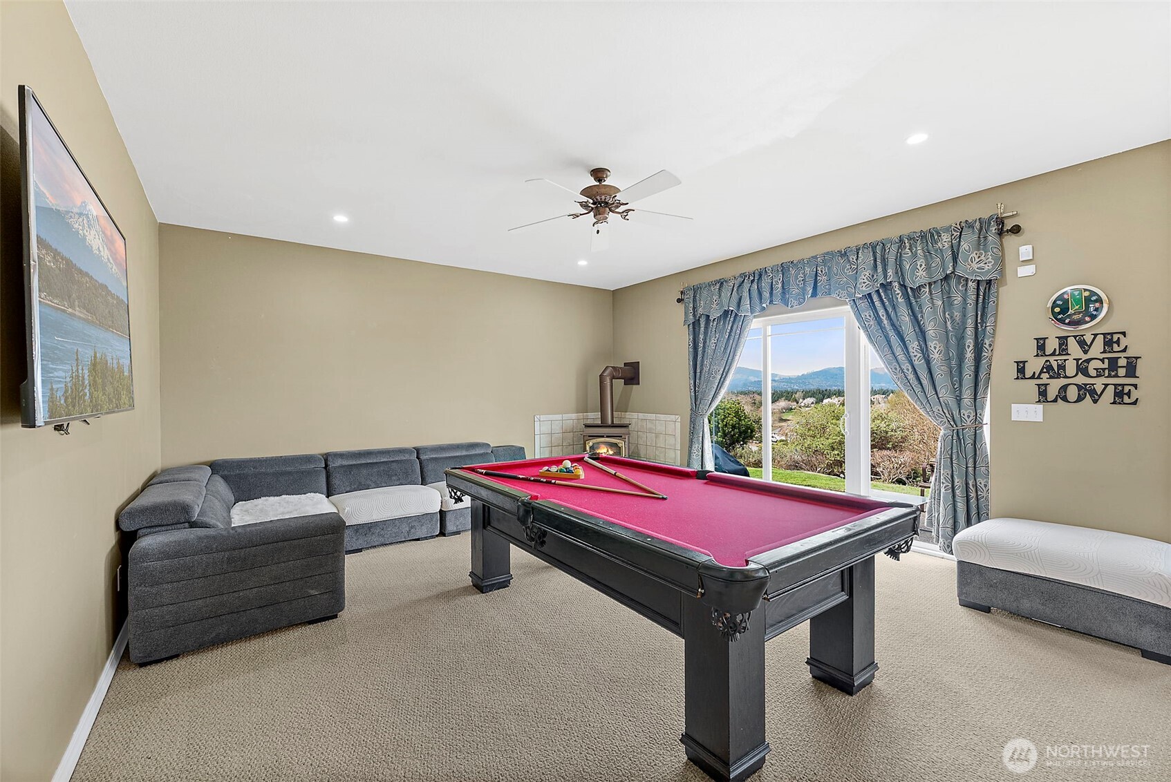 12137 Dream Street Property Photo 11
