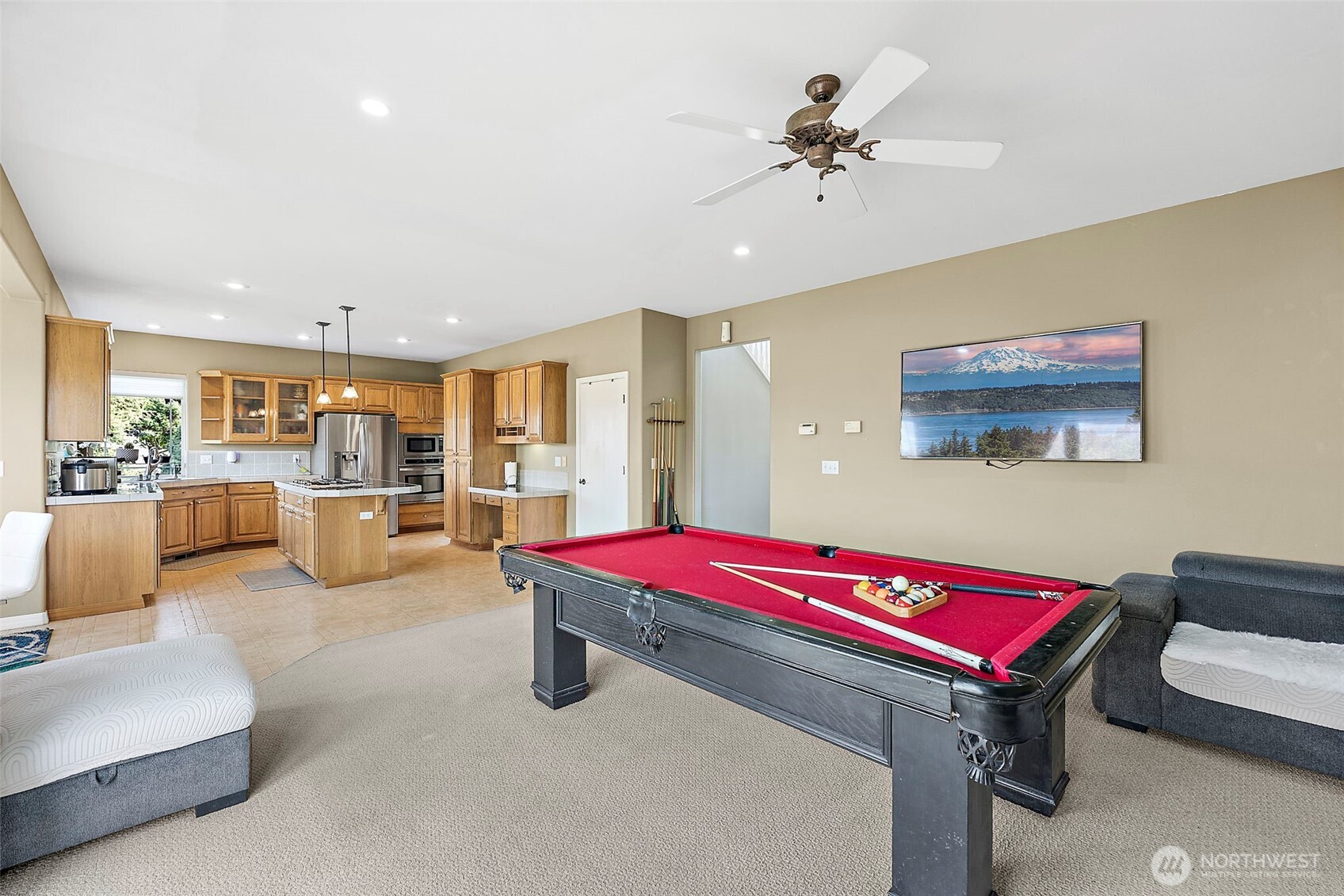 12137 Dream Street Property Photo 12
