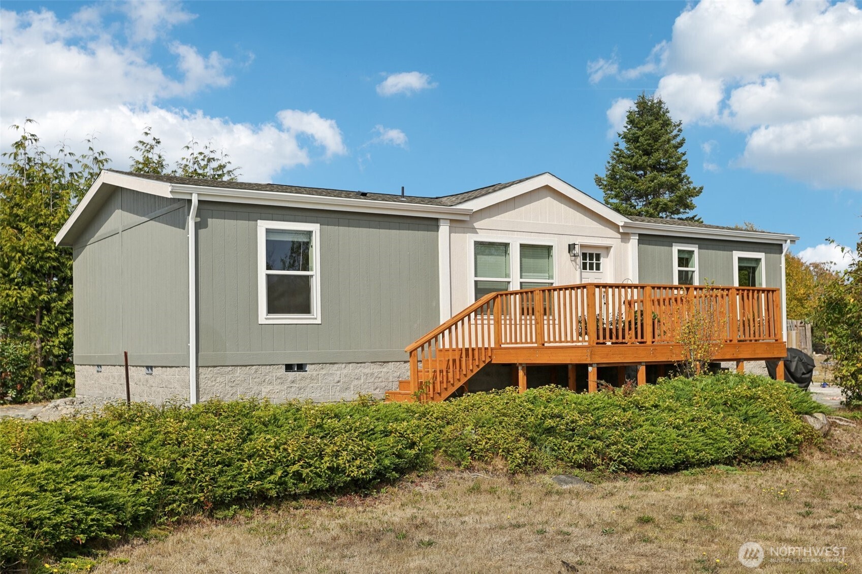 4604 Yorkshire Drive Property Photo 1