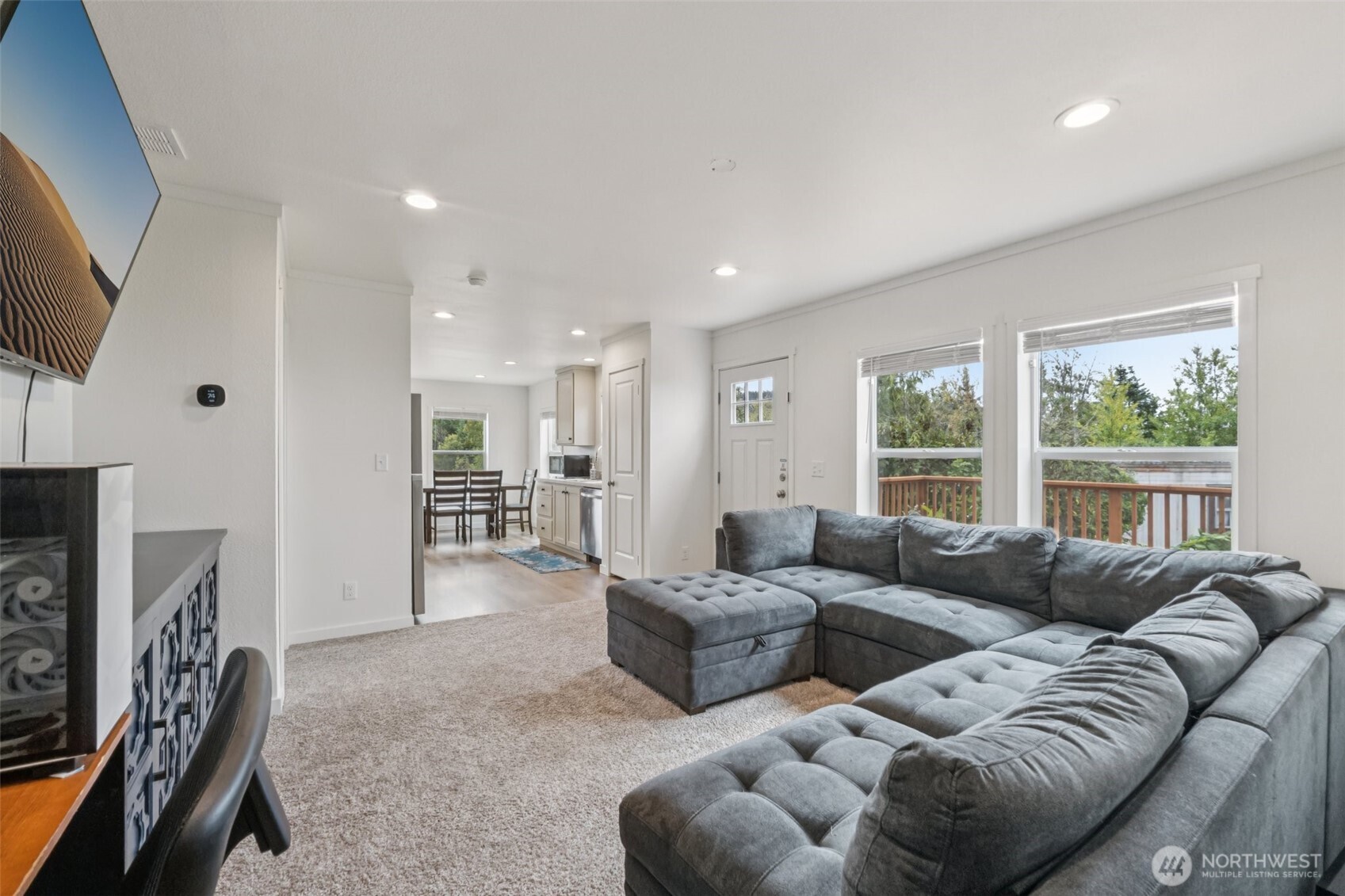 4604 Yorkshire Drive Property Photo 3