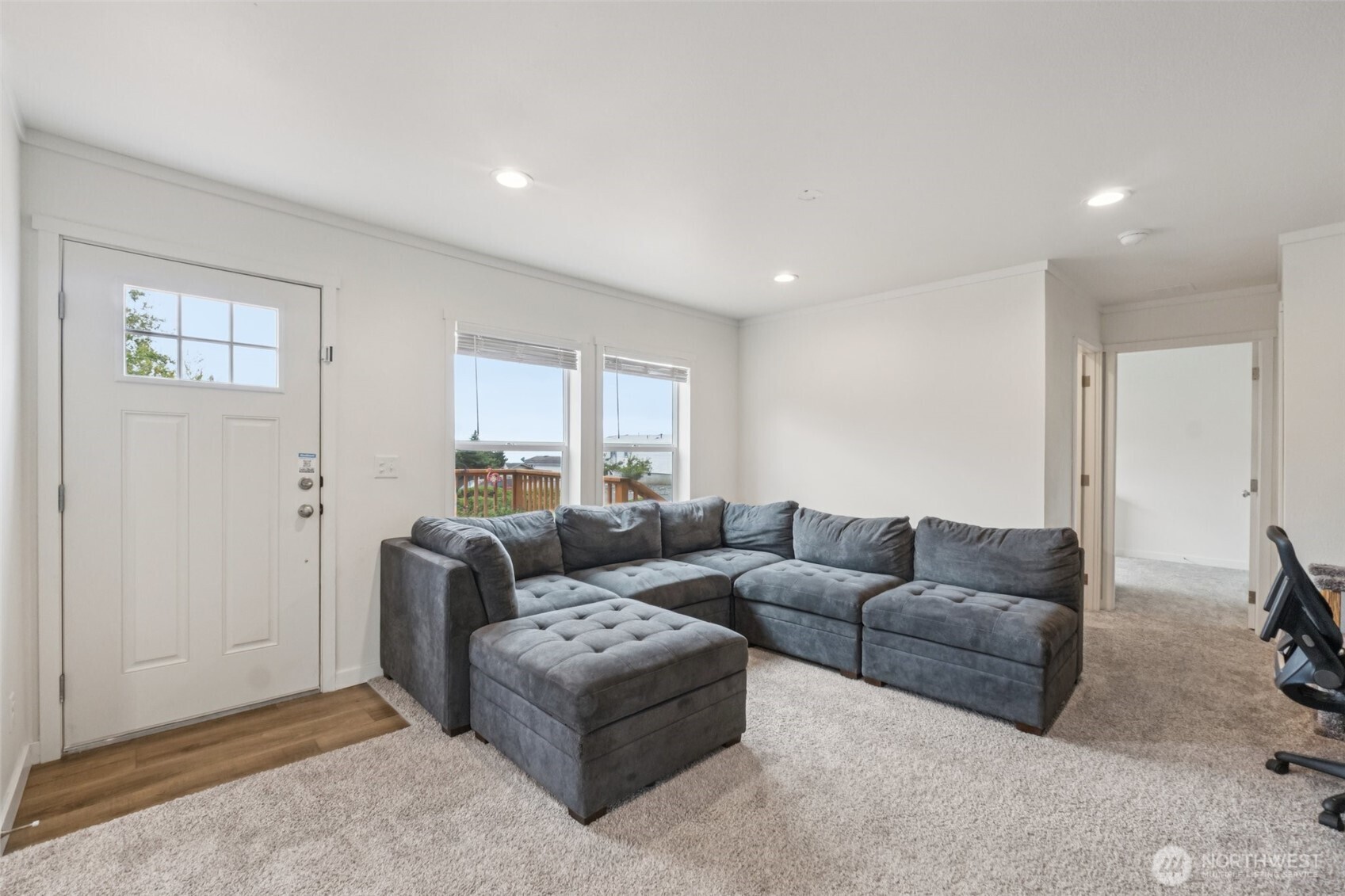 4604 Yorkshire Drive Property Photo 4