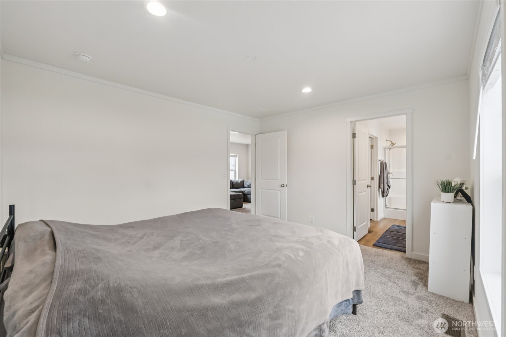 4604 Yorkshire Drive Property Photo 11