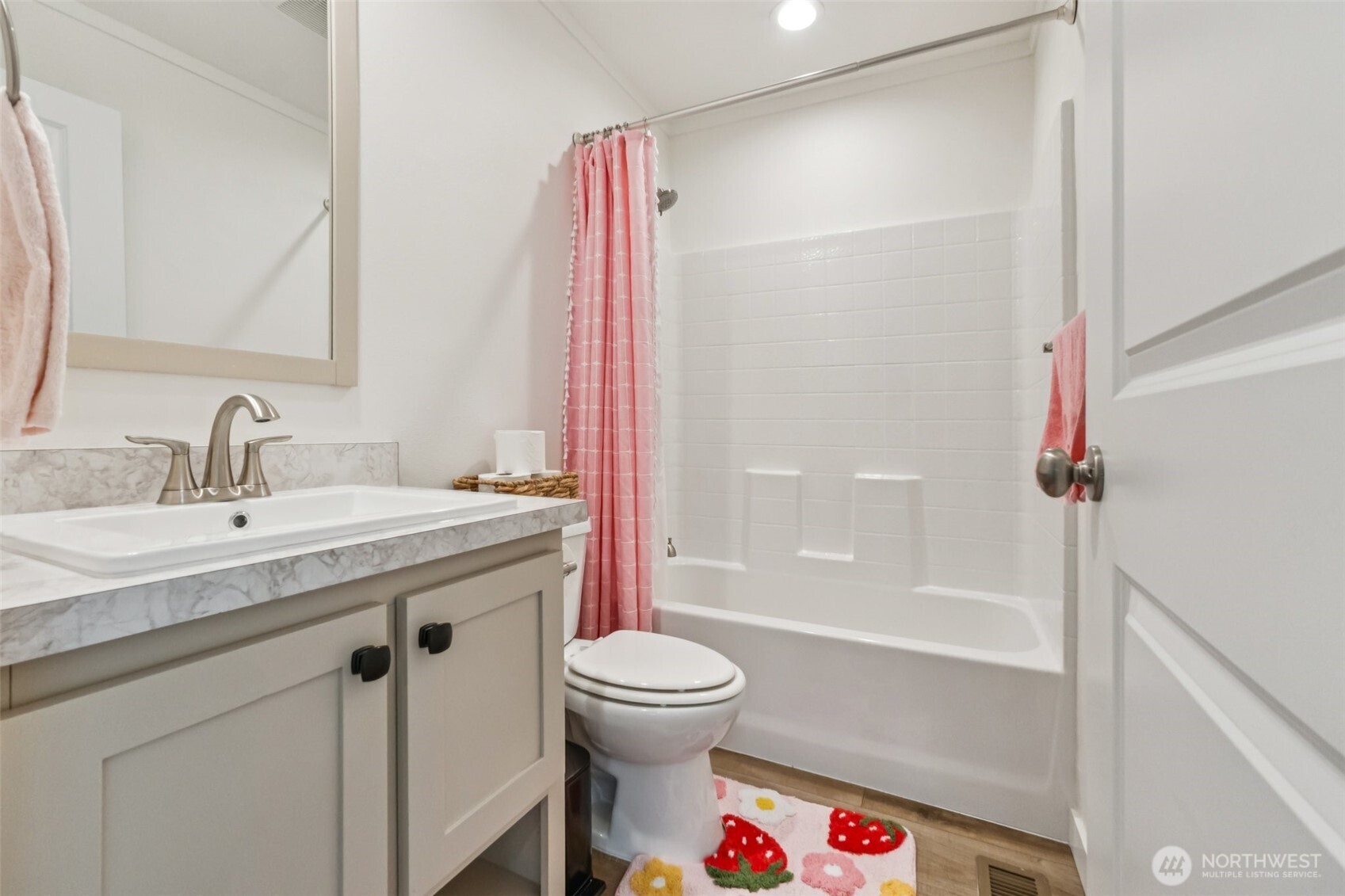4604 Yorkshire Drive Property Photo 15