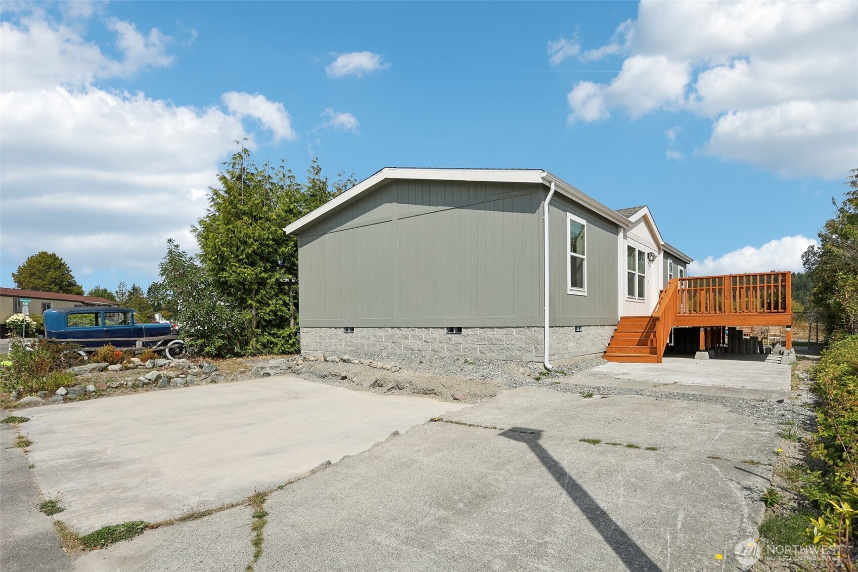 4604 Yorkshire Drive Property Photo 23