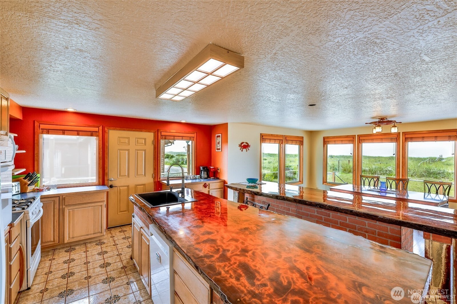 401 Wind Sand Lane Property Photo 7
