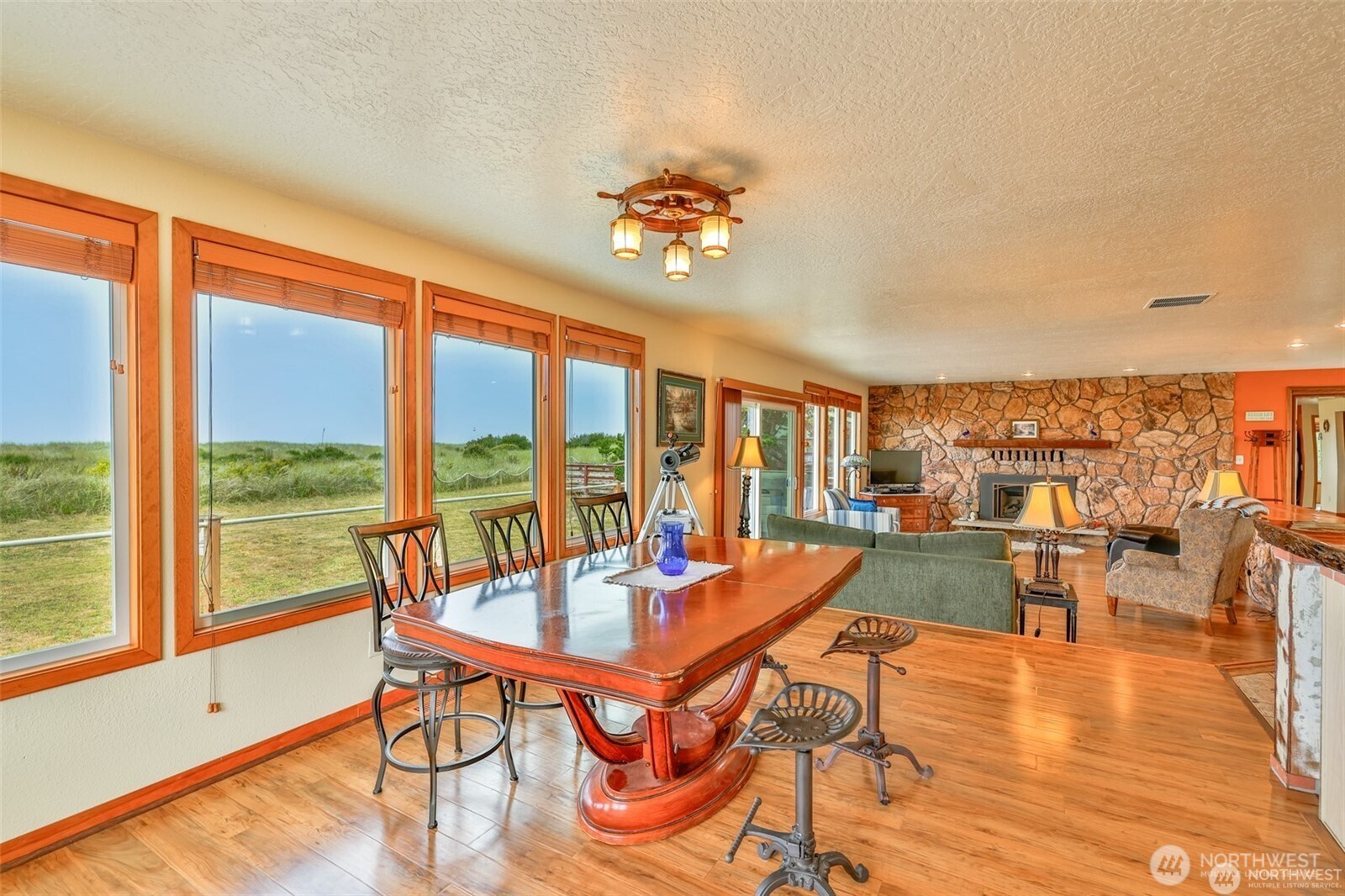 401 Wind Sand Lane Property Photo 11