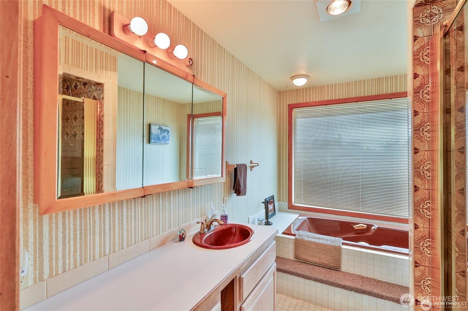 401 Wind Sand Lane Property Photo 14