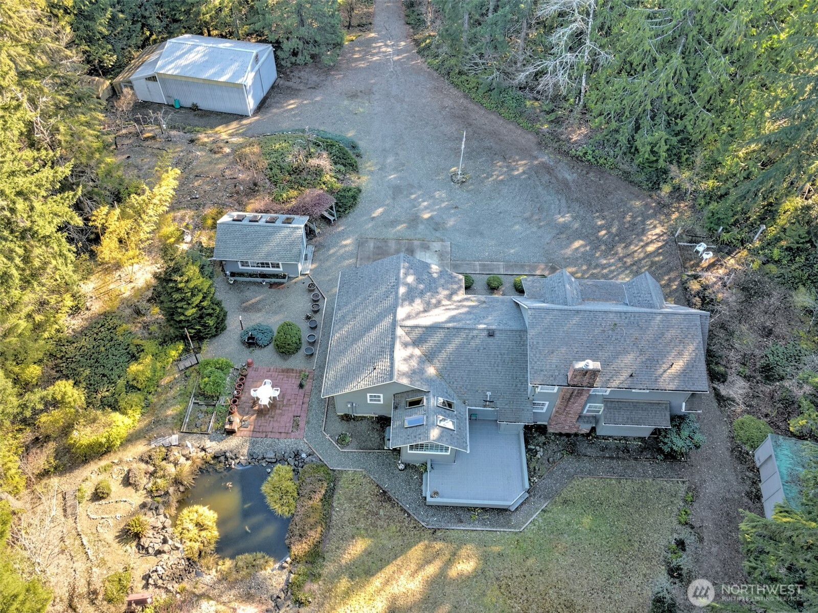 50 N Standstill Drive Property Photo 4