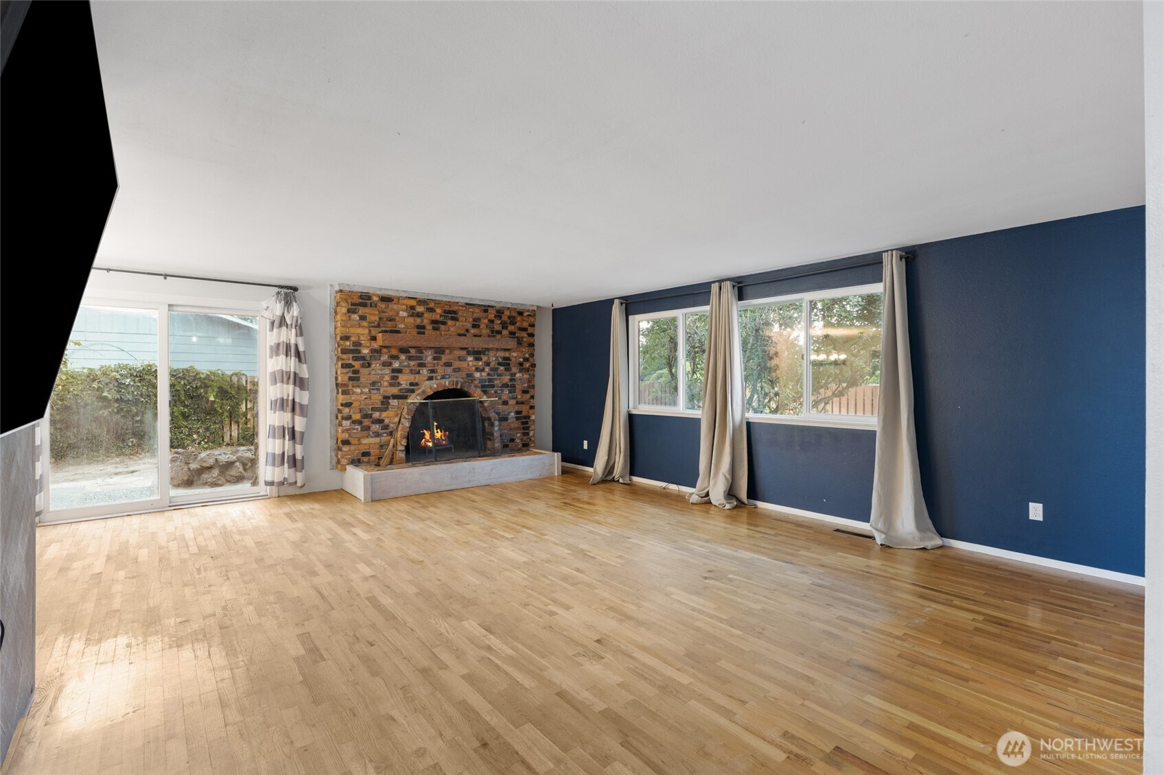 603 N Crestview Drive Property Photo 10