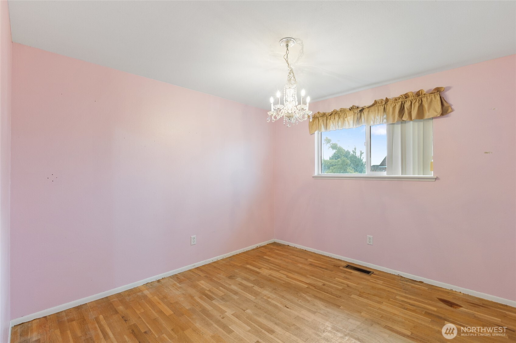 603 N Crestview Drive Property Photo 22