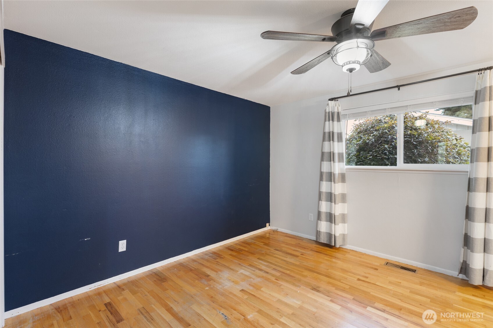 603 N Crestview Drive Property Photo 25