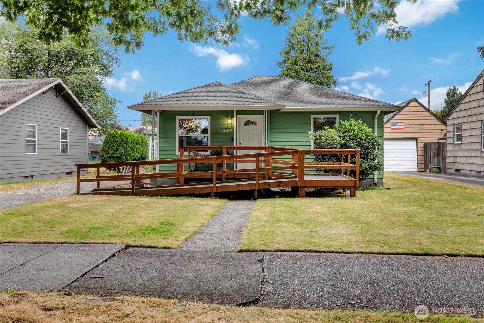 463 26th Avenue Property Photo 3