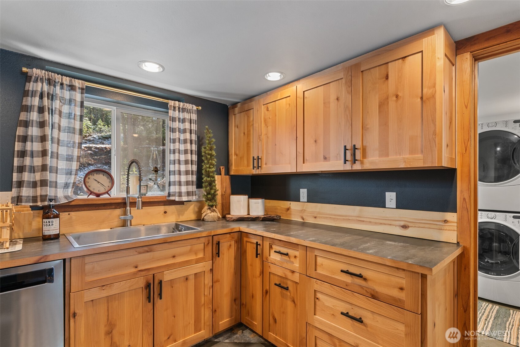 2116 Chiwawa Court Property Photo 17
