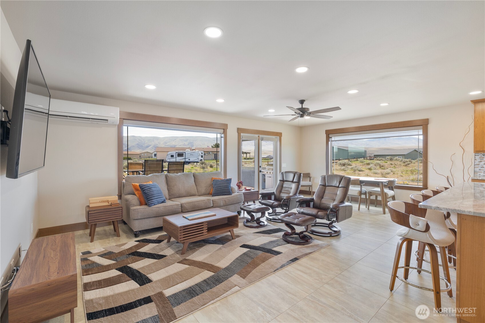 713 Sw Sunset Boulevard Property Photo 4