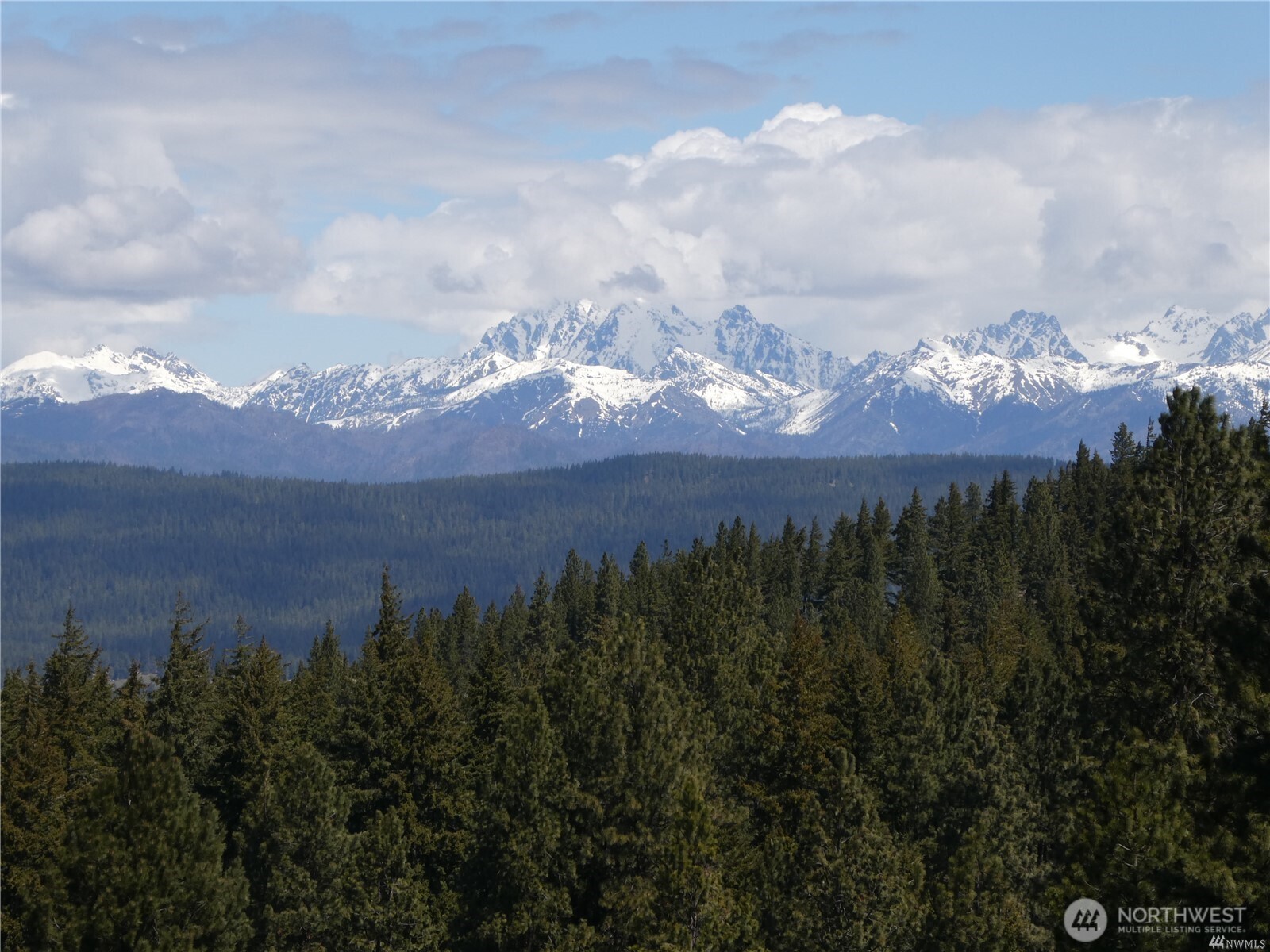 831 Horse Heaven Road Property Photo 3
