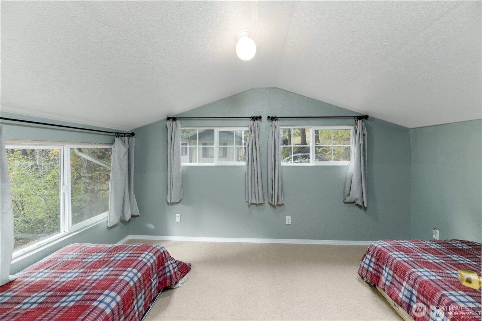 17 Thompson Point Road Property Photo 15