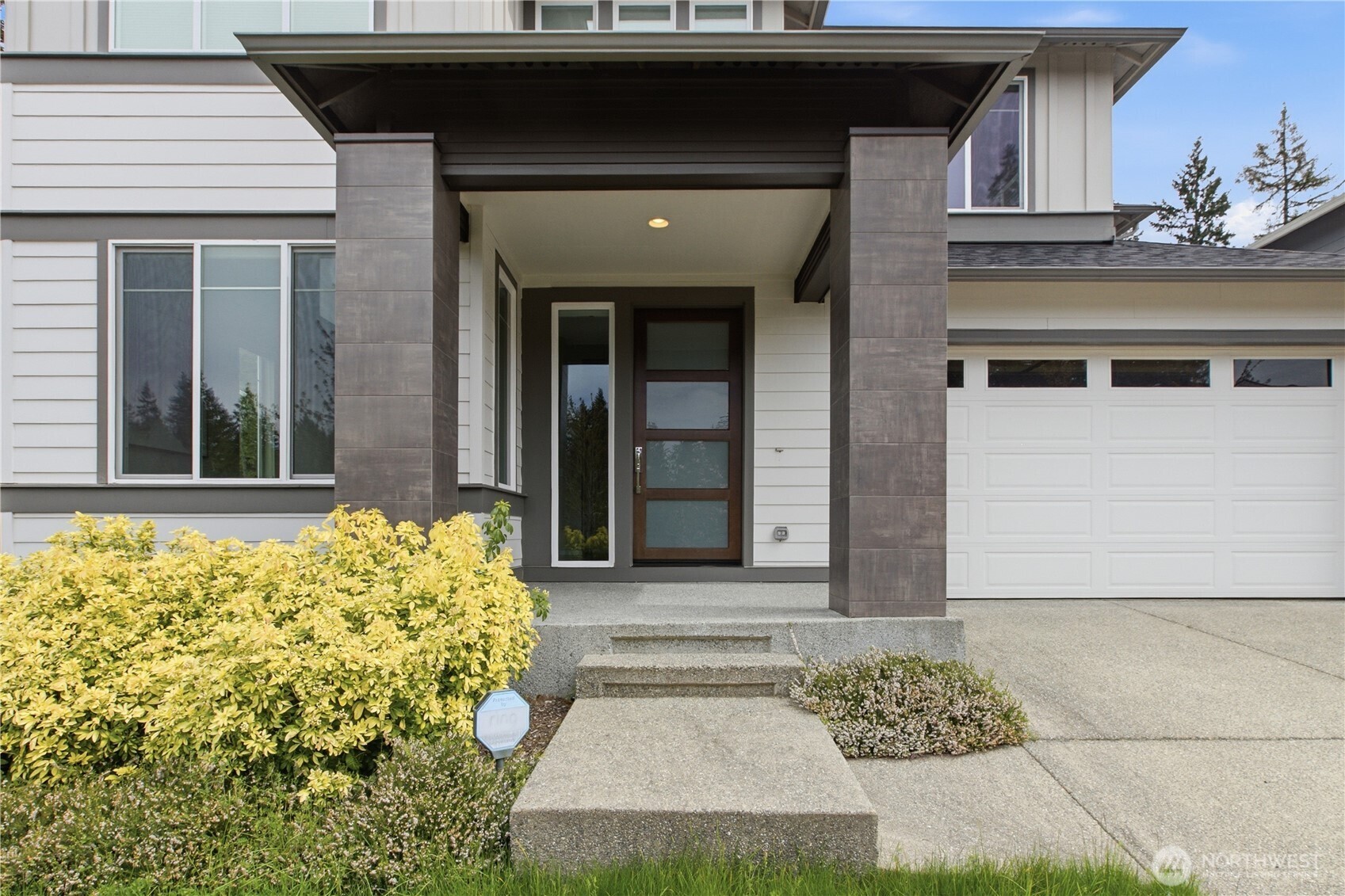 4881 Amherst Way Property Photo 2