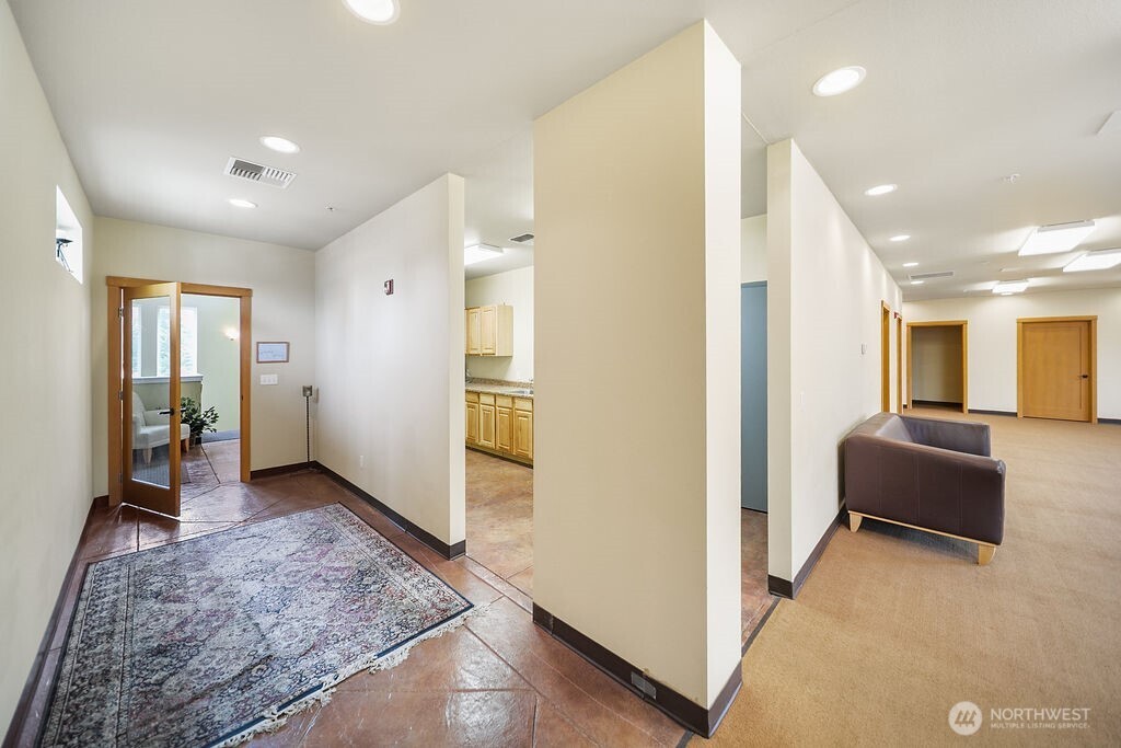1922 Pottery Avenue Property Photo 23