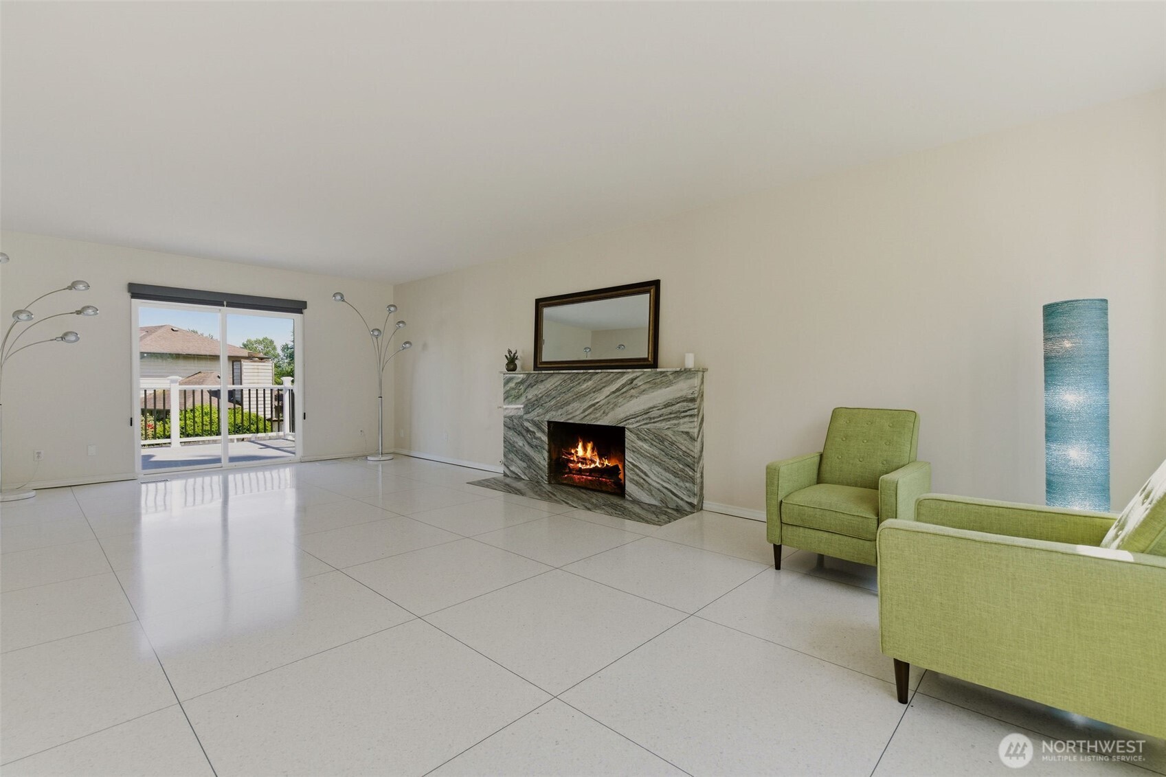 20707 31st Place Property Photo 4
