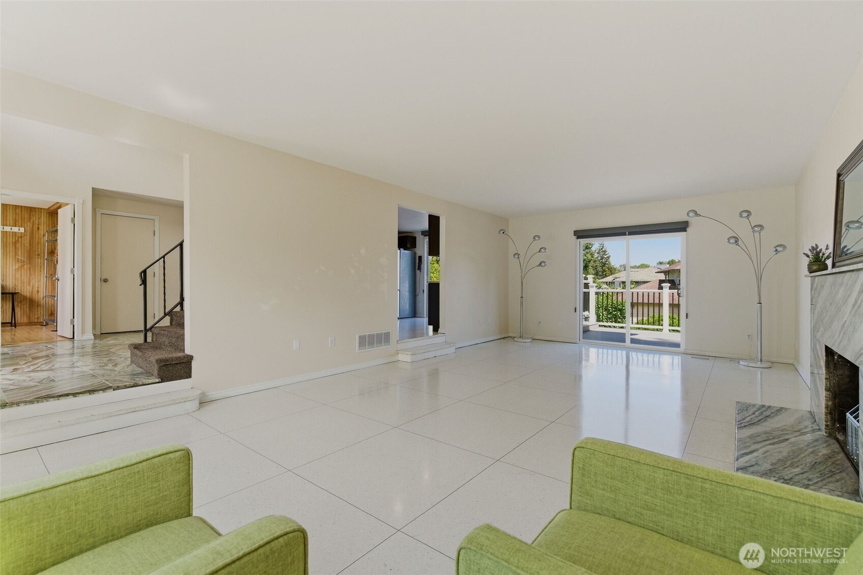 20707 31st Place Property Photo 5