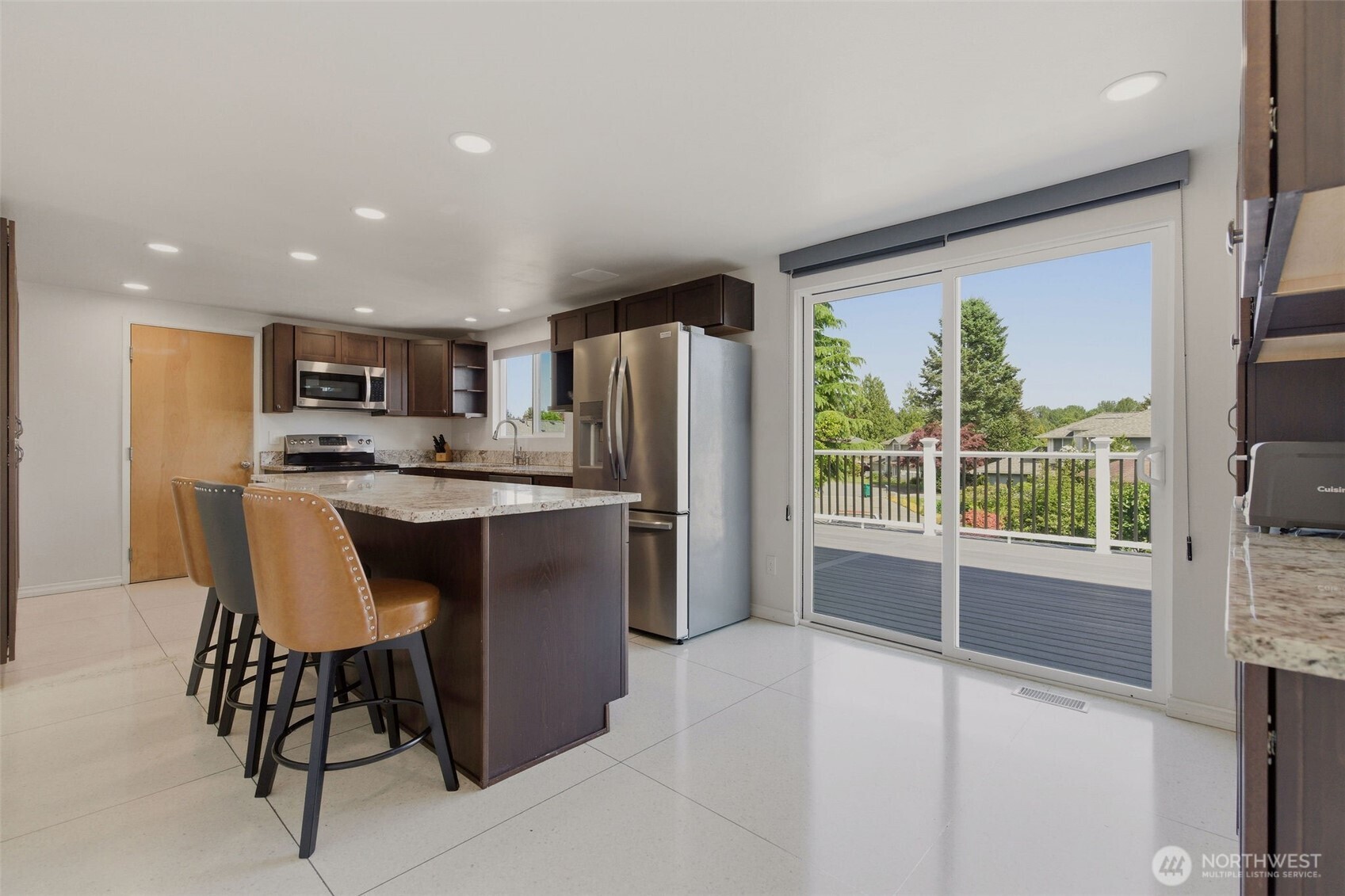 20707 31st Place Property Photo 6