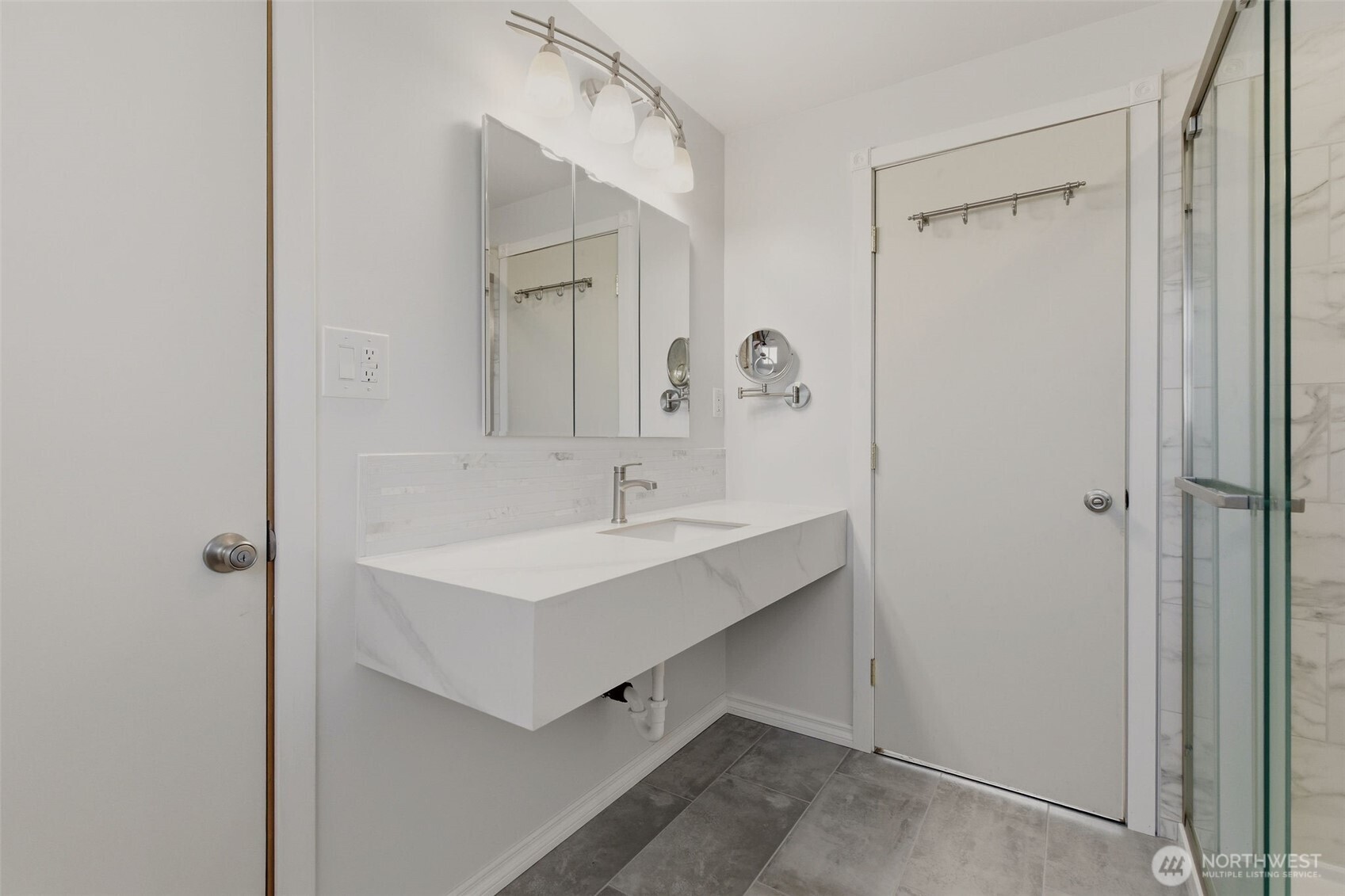 20707 31st Place Property Photo 20