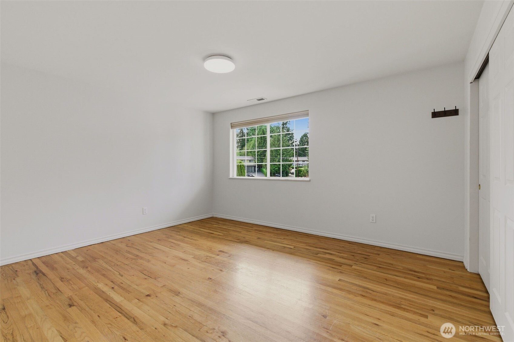 20707 31st Place Property Photo 28