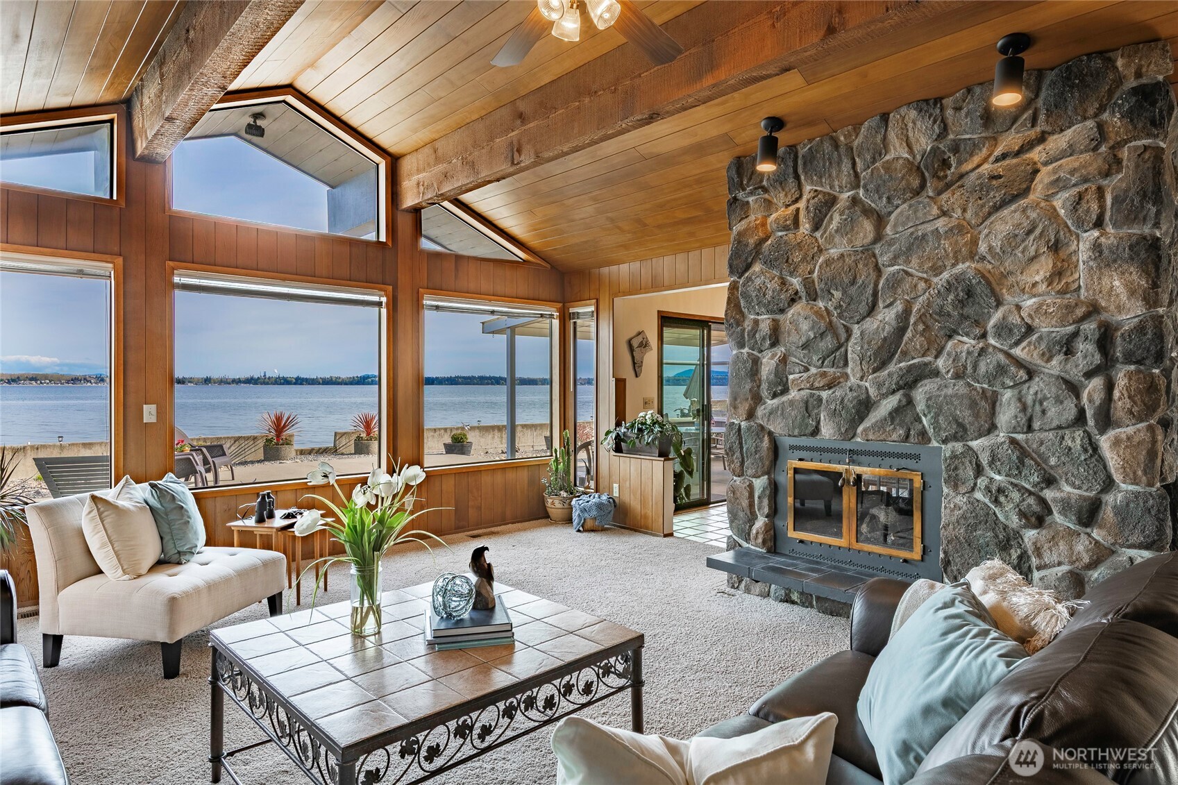 5411 Nootka Loop Property Photo 7