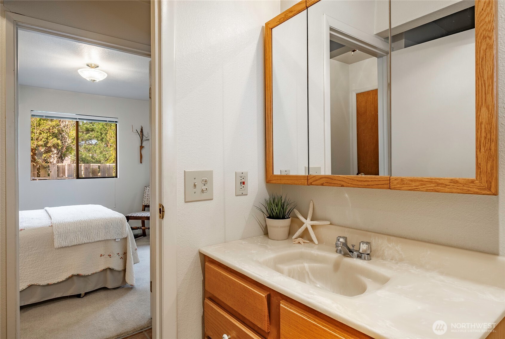 5411 Nootka Loop Property Photo 27