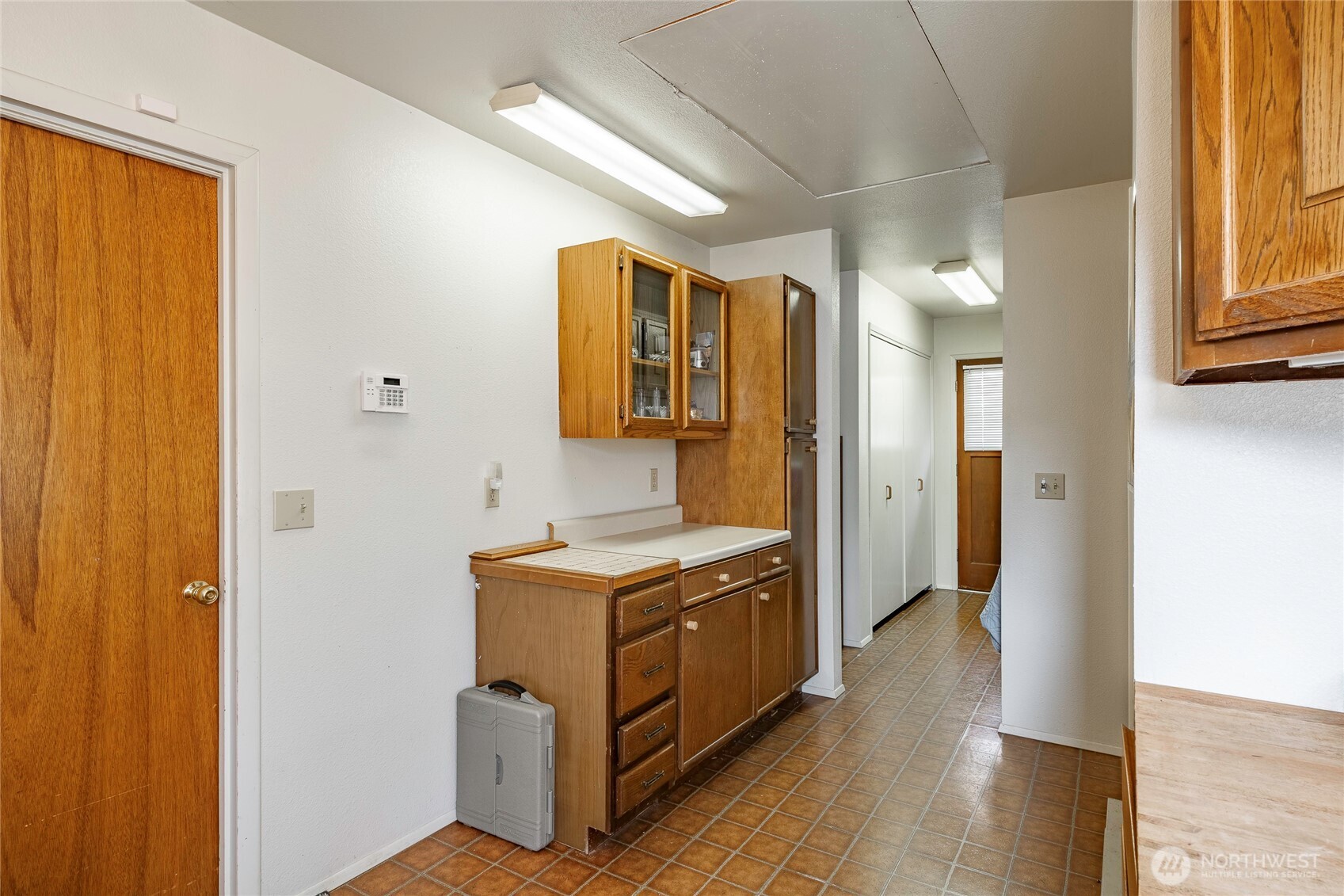 5411 Nootka Loop Property Photo 28