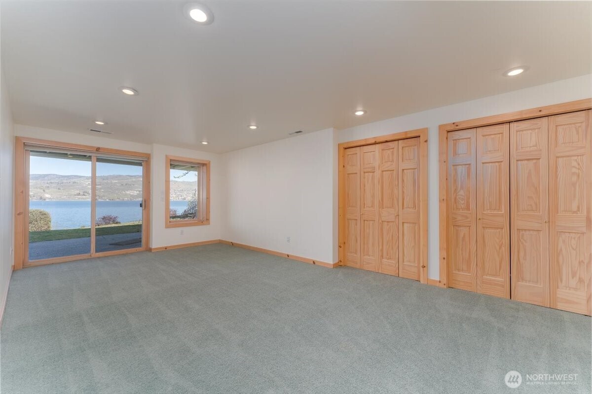 1606 S Lakeshore Road Property Photo 28