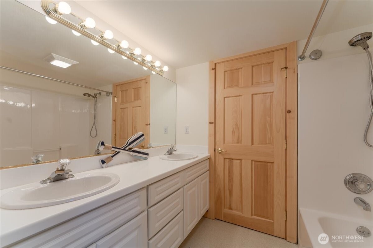 1606 S Lakeshore Road Property Photo 29