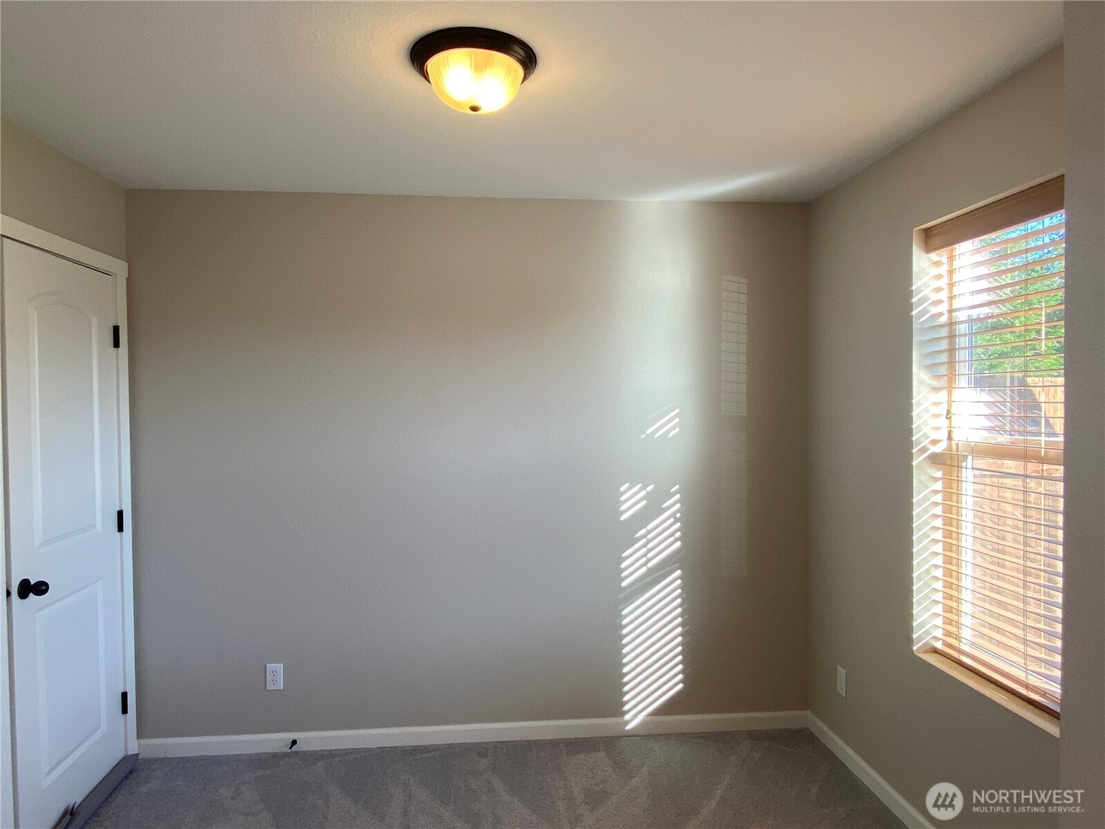 19905 100th Avenue Ct Property Photo 3