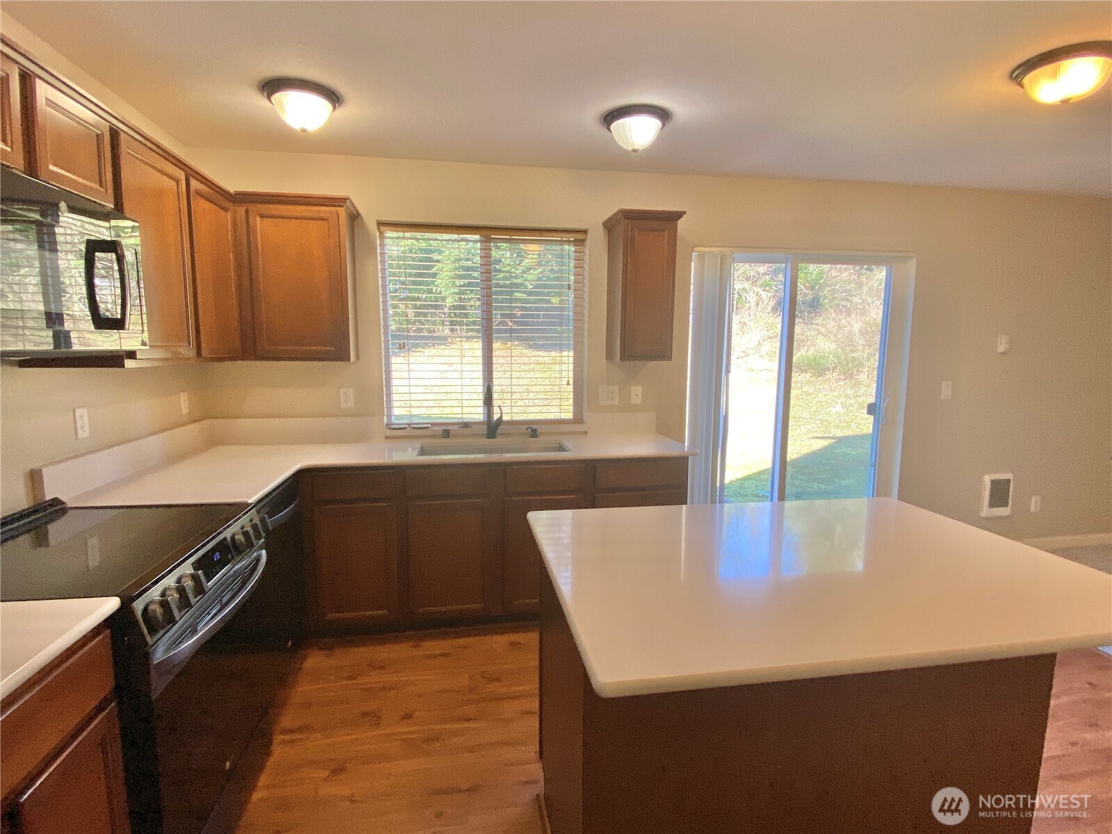 19905 100th Avenue Ct Property Photo 5