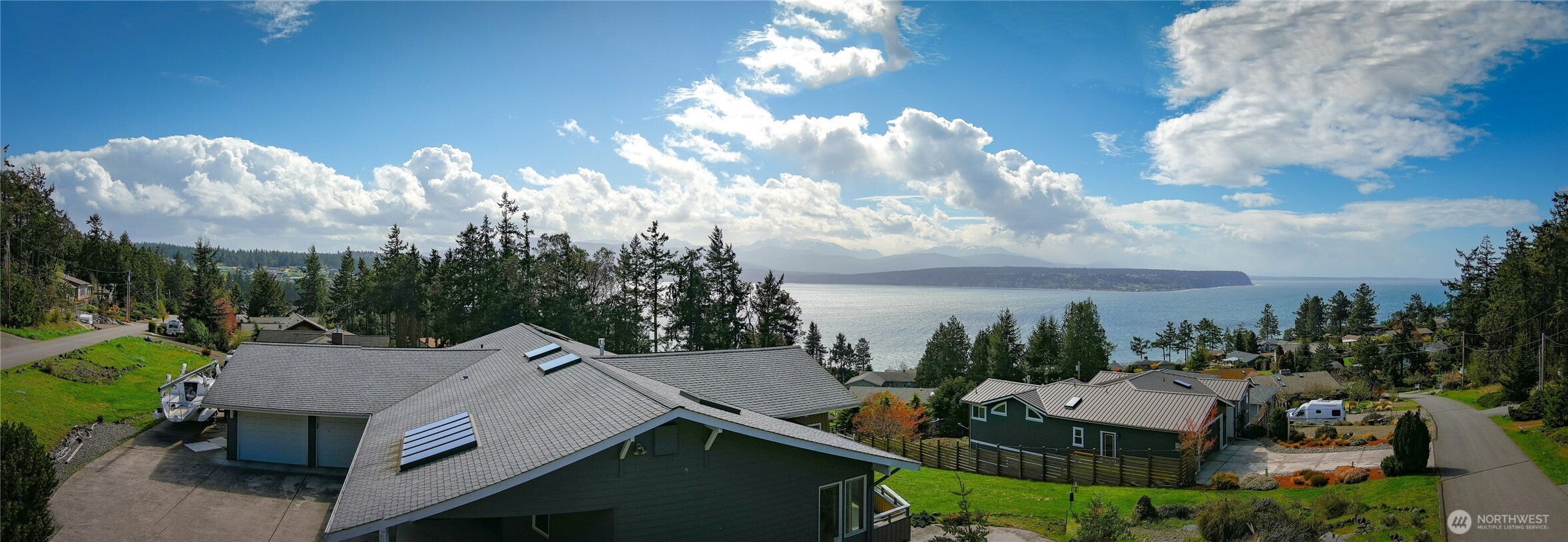 85 Quinault Loop Property Photo 3