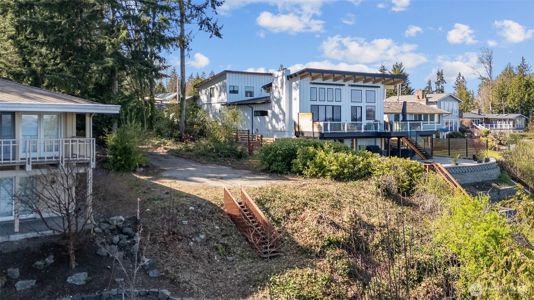 1679 Miracle Mile Drive Property Photo 14