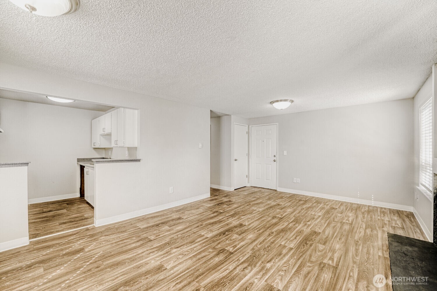34214 1st Place Property Photo 7