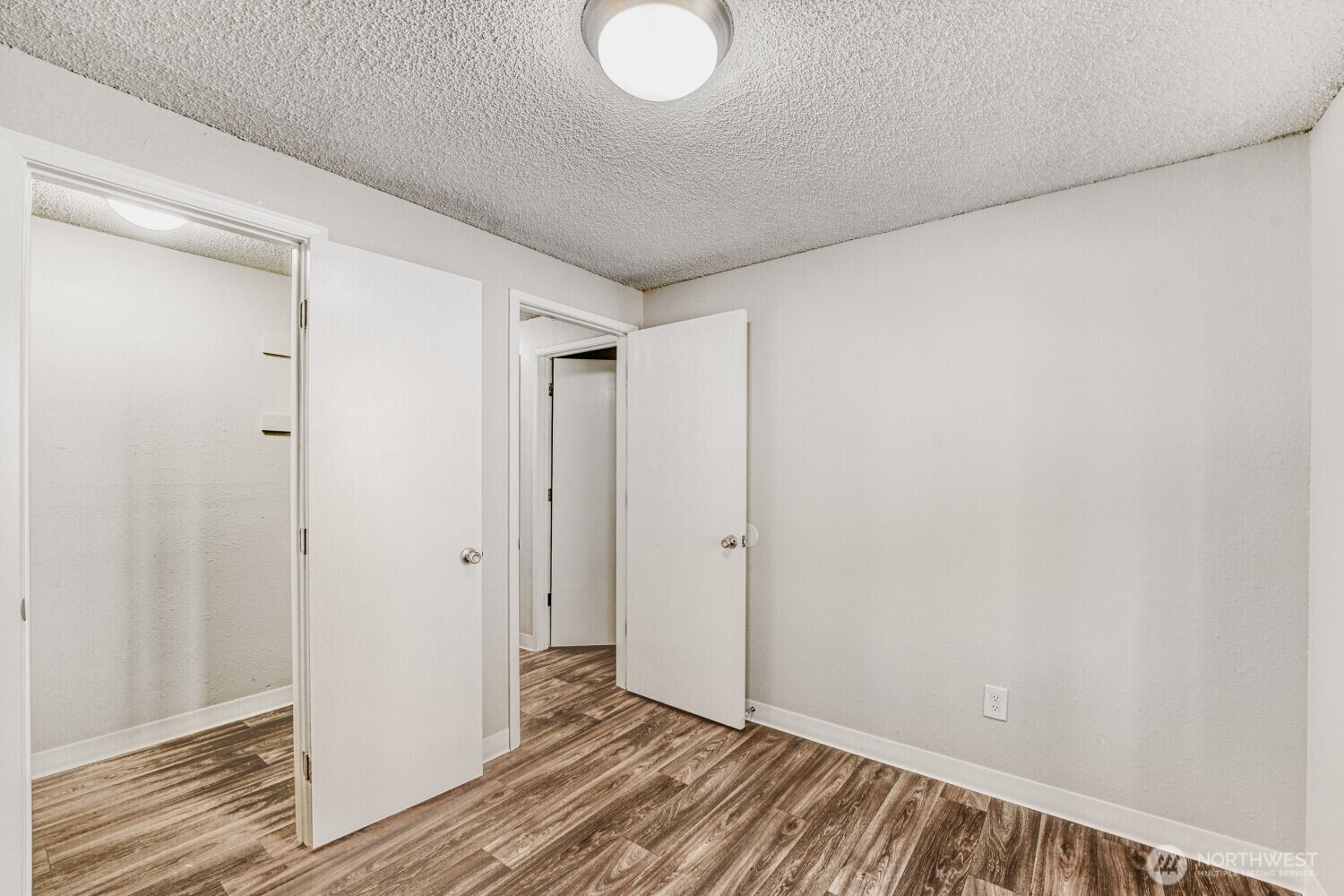 34214 1st Place Property Photo 14