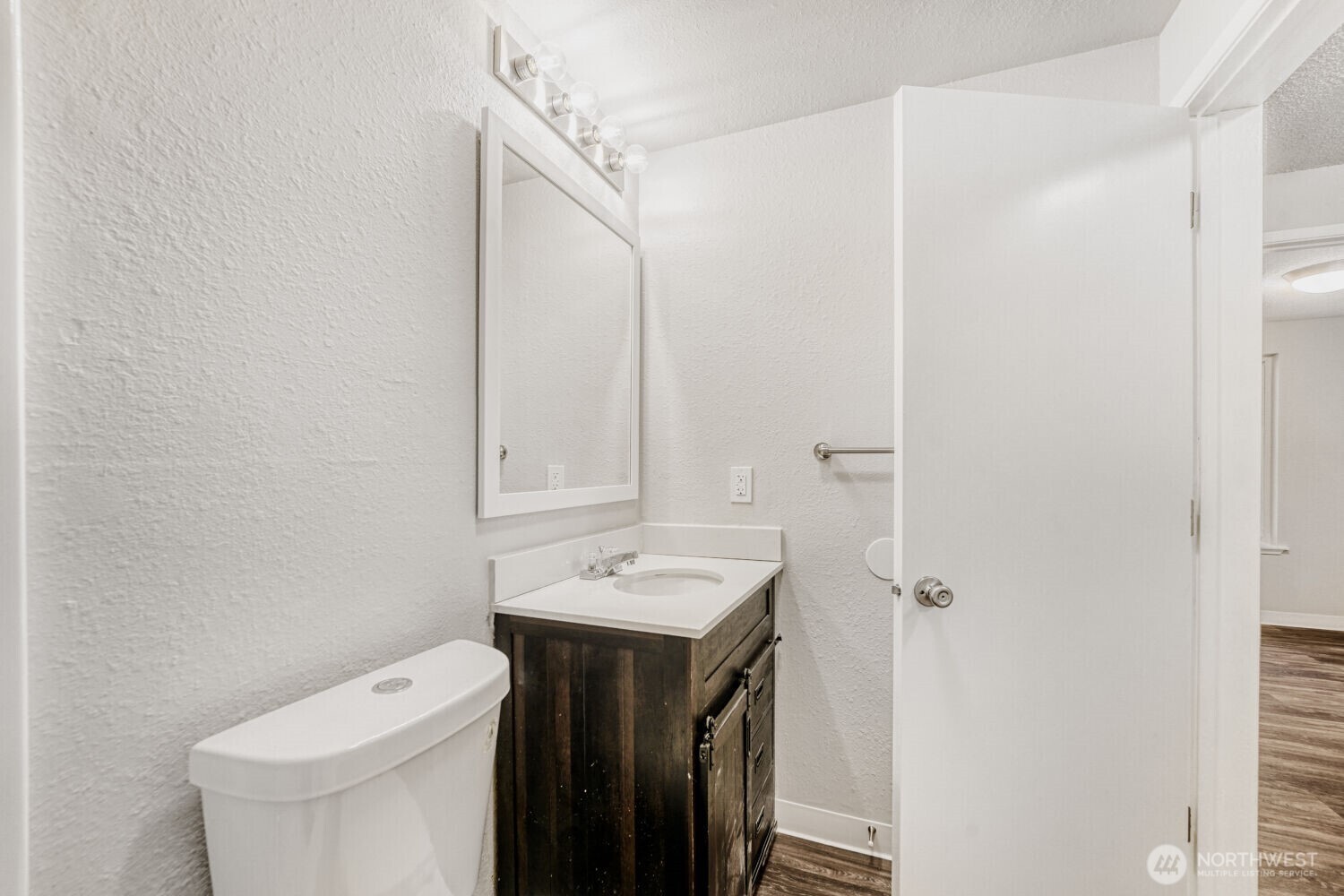 34214 1st Place Property Photo 16