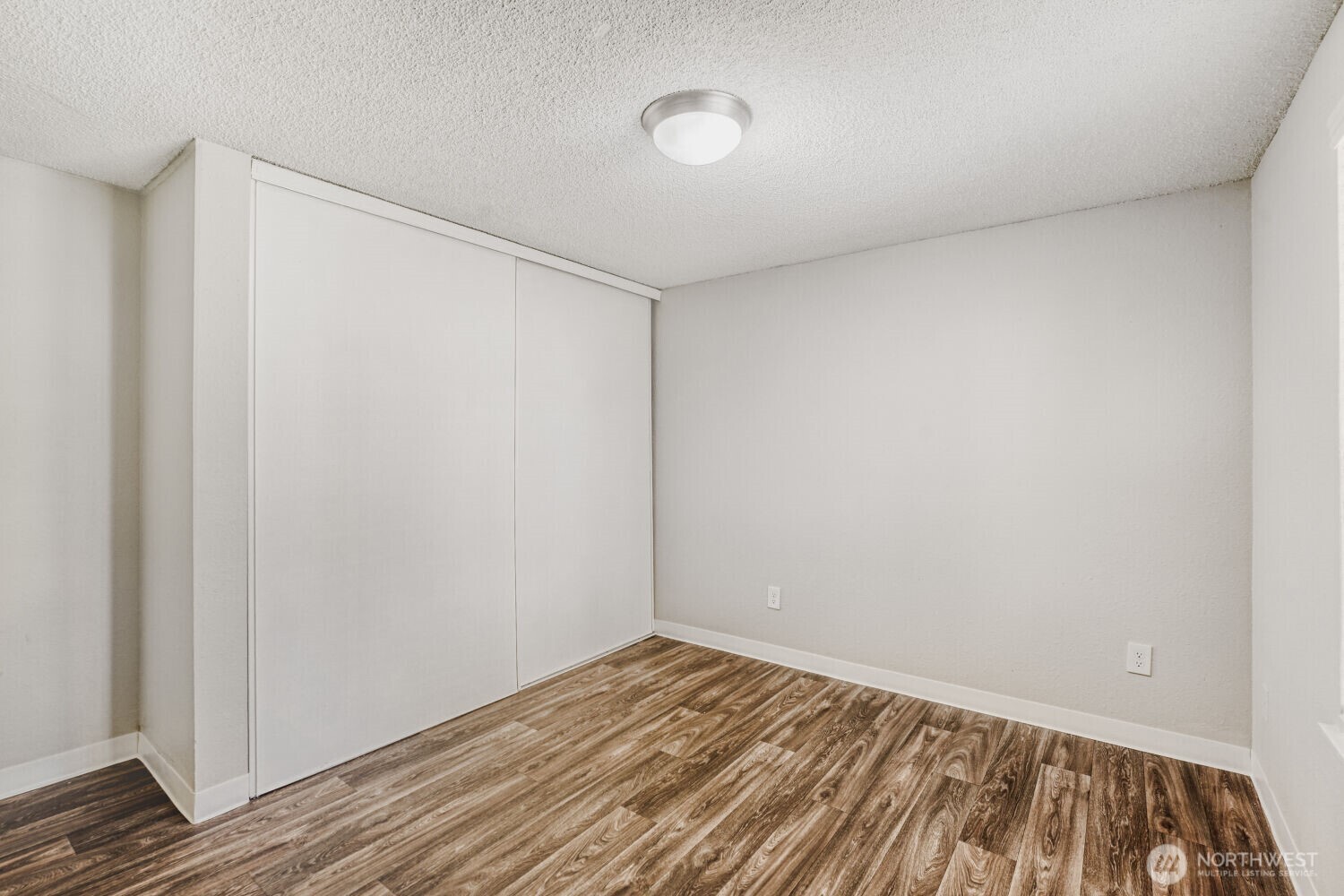 34214 1st Place Property Photo 18